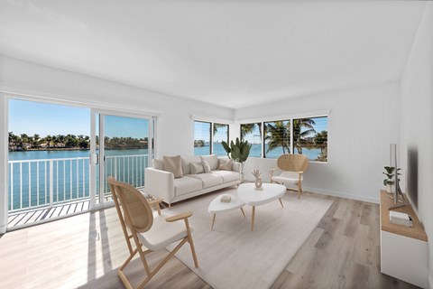 Floor plan for 2 beds, 1 bath, 750 sqft